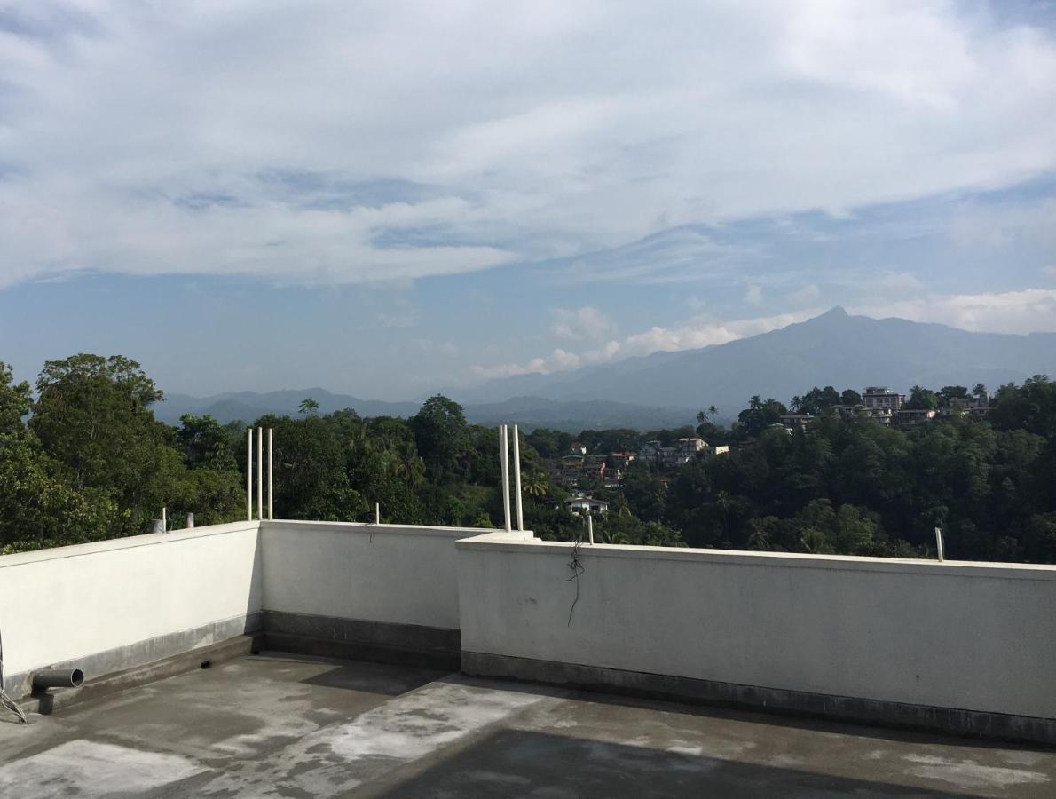 Hansons Homestay Kandy Esterno foto